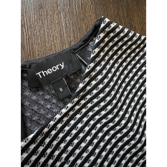 Theory Dresses & Skirts - Theory Dress Womens 8 Black White Stripe Knit Sheath Half Sleeve Elegant